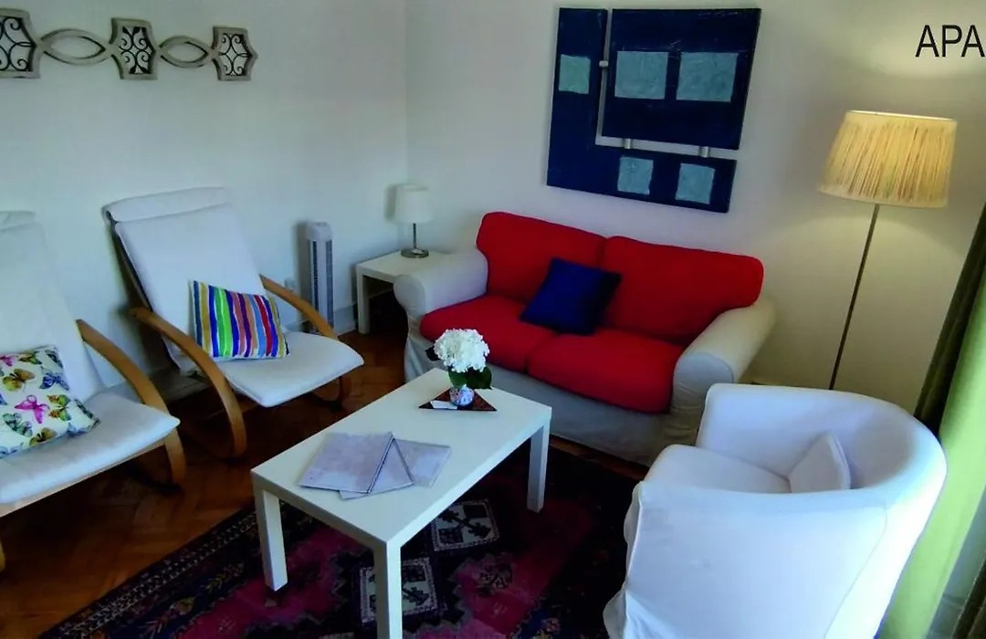 Charming Family Apartment-1